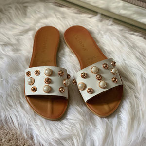 Pearl Studded Slides